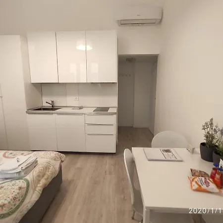 Forum 12 Bed & Breakfast *