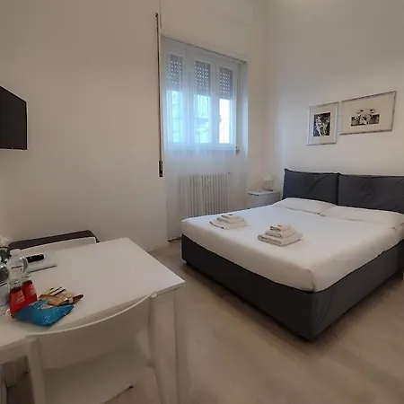 Forum 12 Bed & Breakfast Assago